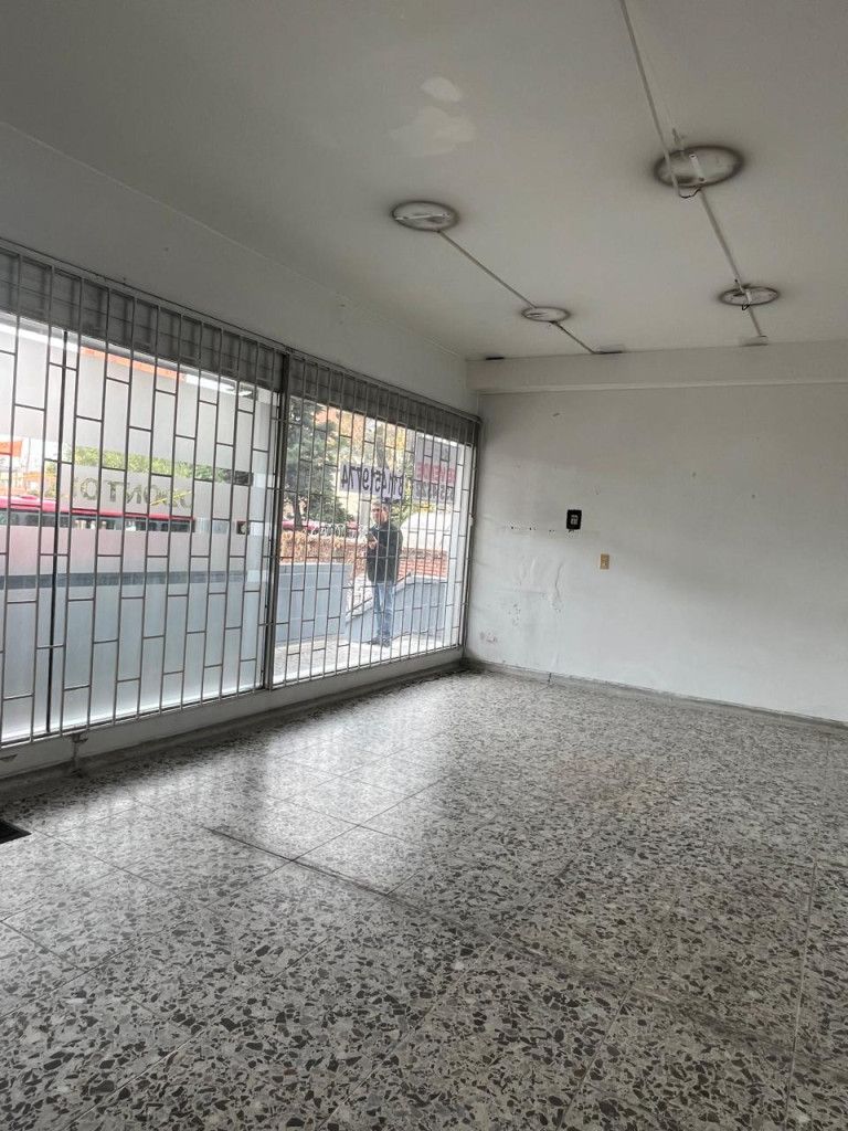 Local en venta Cundinamarca Bogotá Granjas San Pablo 27 m2 Habitaciones 0 Baños 1 Garajes 0 Precio $220000000