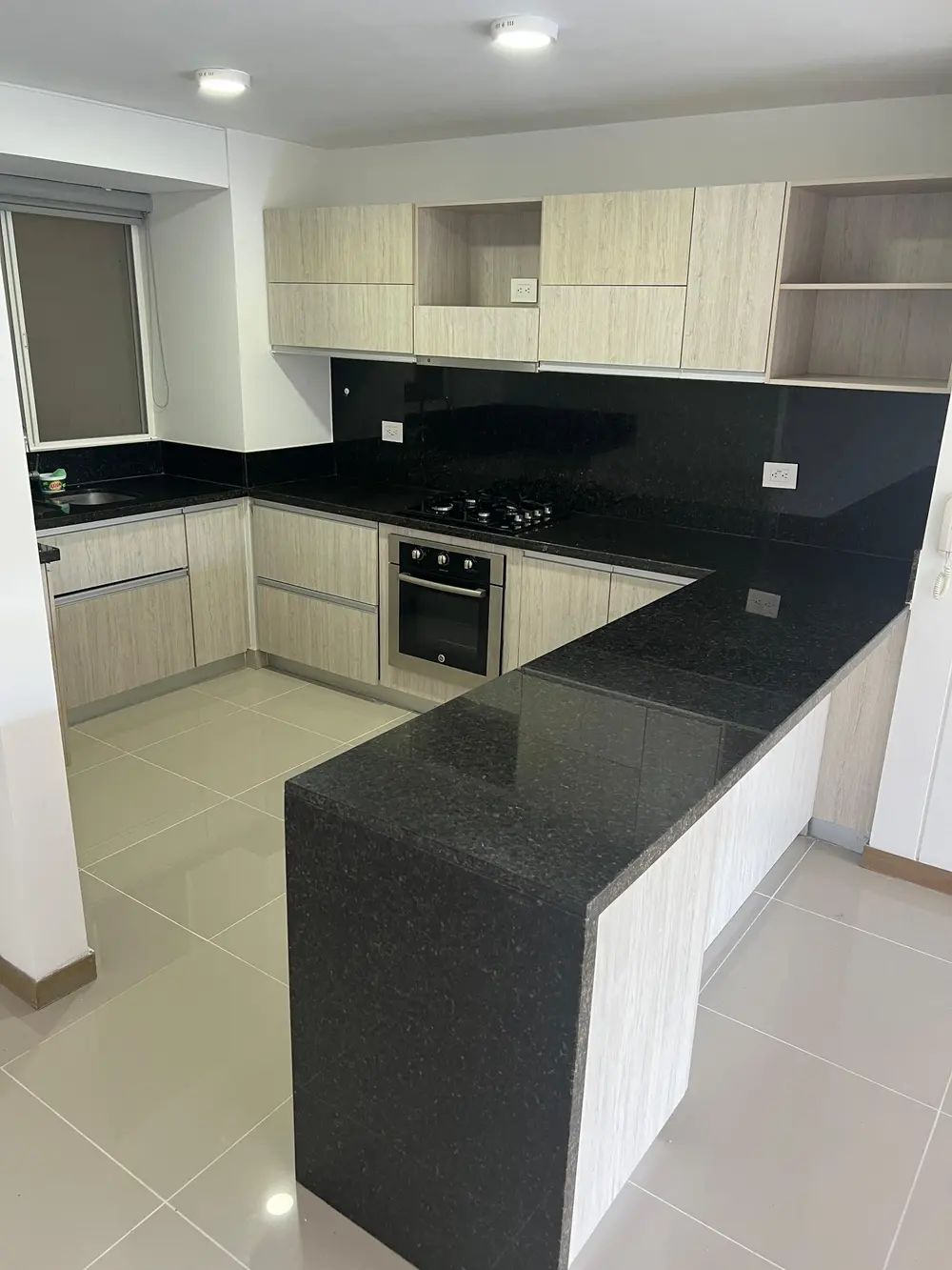 Apartamento en venta Valle Del Cauca Cali Colseguros Andes 137 m2 Habitaciones 3 Baños 5 Garajes 2 Precio $500000000