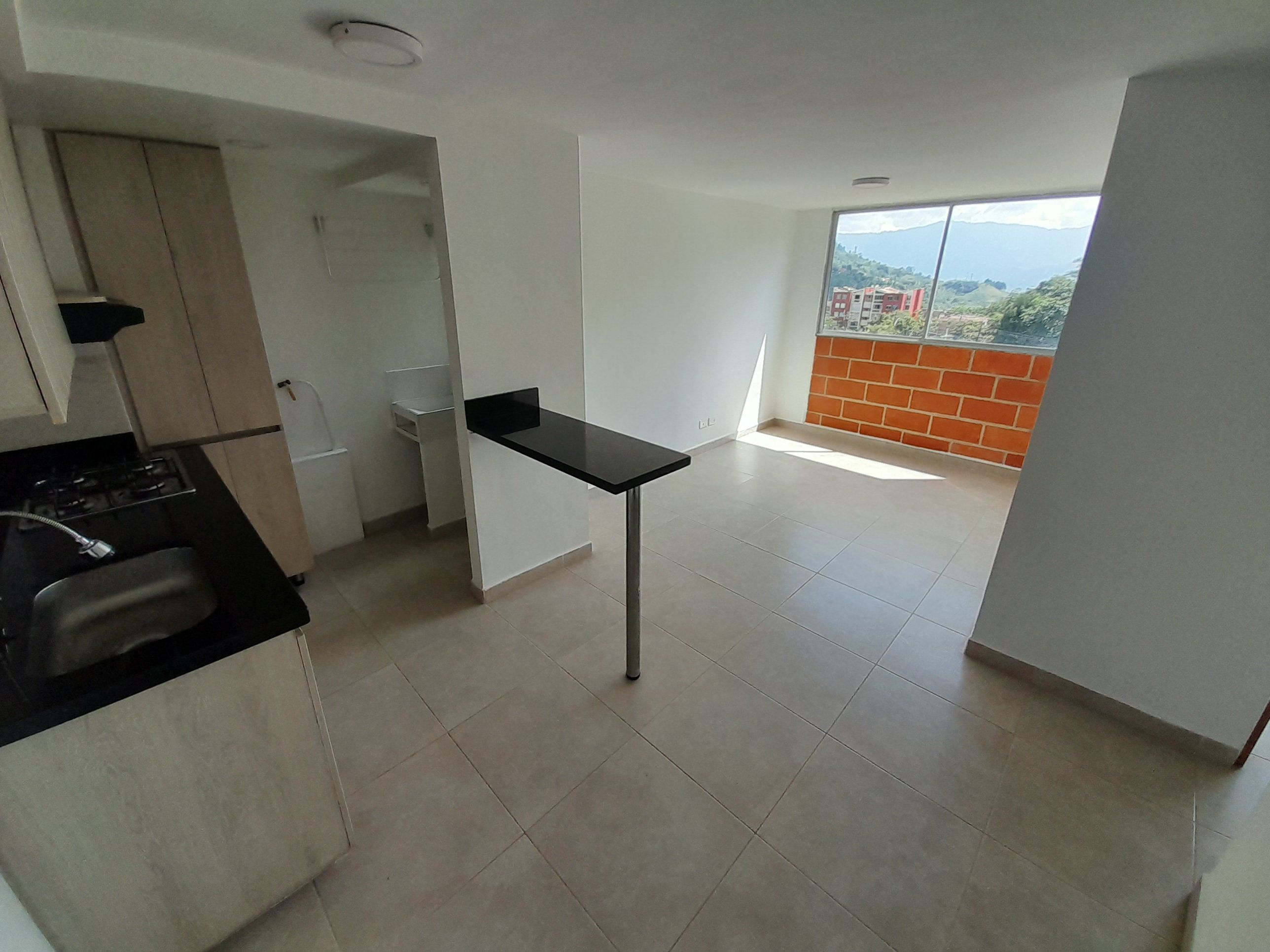 Apartamento en arriendo Antioquia Medellín Naranjitos 38 m2 Habitaciones 2 Baños 1 Garajes 0 Precio $1200000