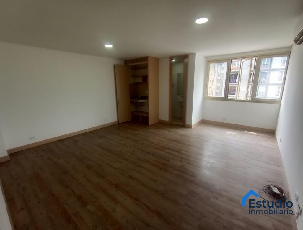 Oficina en arriendo Antioquia Medellín La Candelaria 30 m2 Habitaciones 0 Baños 1 Garajes 0 Precio $1300000