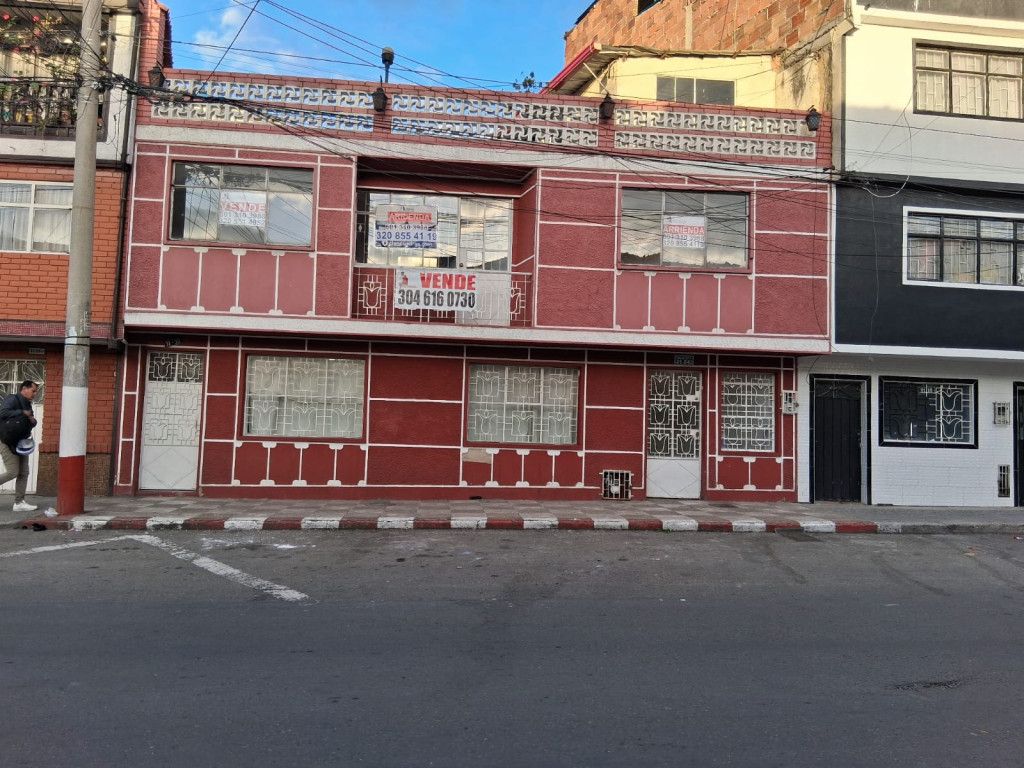 Casa en arriendo Cundinamarca Bogotá El Carmen 164 m2 Habitaciones 5 Baños 2 Garajes 0 Precio $1800000