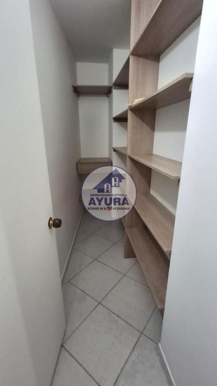 Apartamento en arriendo Antioquia Envigado El Dorado 85 m2 Habitaciones 3 Baños 2 Garajes 0 Precio $2300000