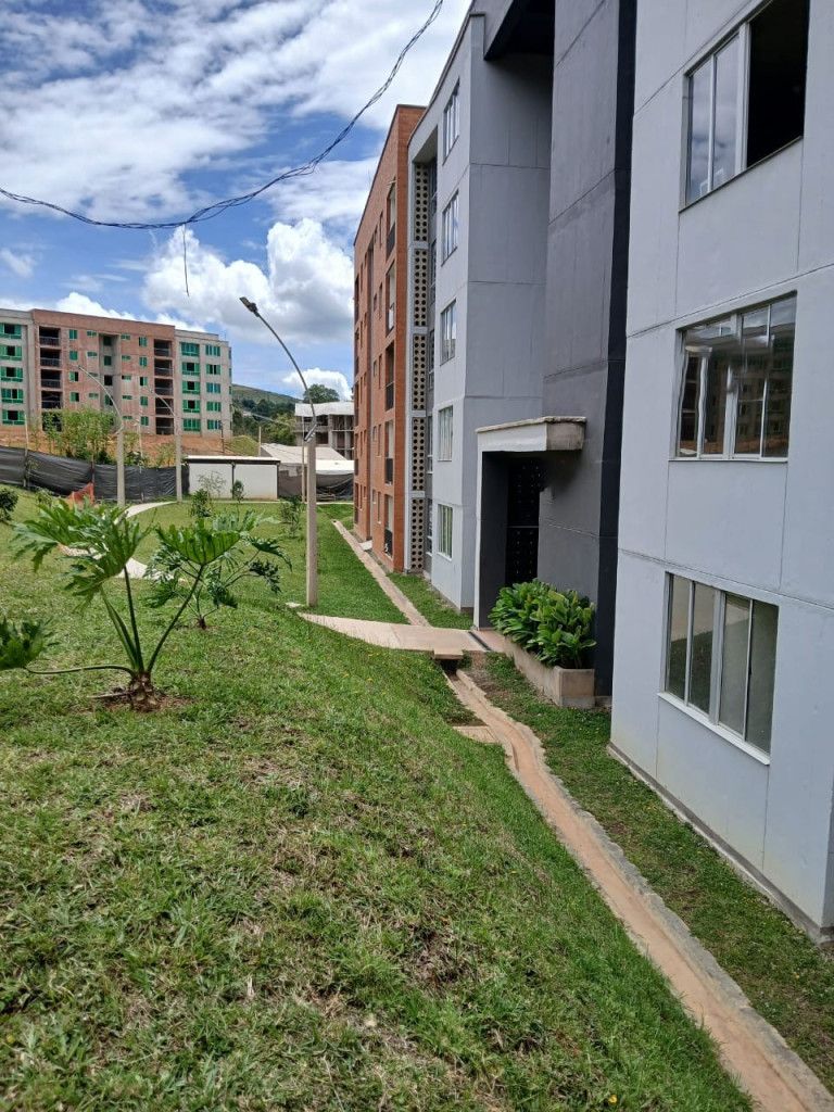 Apartamento en venta Antioquia La Ceja Centro 49 m2 Habitaciones 2 Baños 2 Garajes 0 Precio $270000000