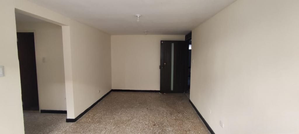 Apartamento en arriendo Valle Del Cauca Cali Primero De Mayo 55 m2 Habitaciones 2 Baños 1 Garajes 0 Precio $1100000
