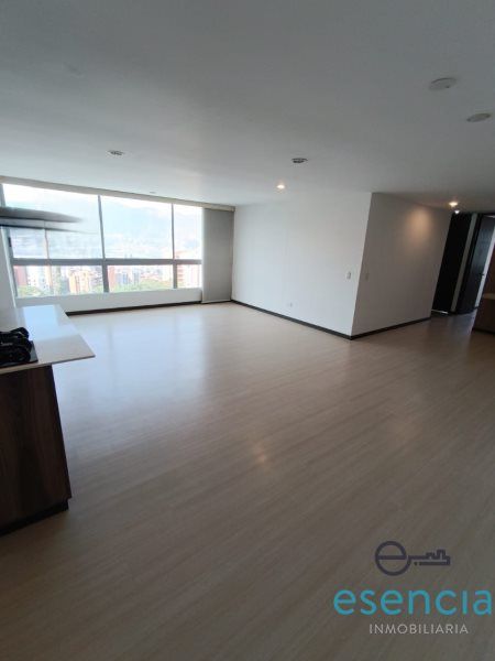 Apartamento en arriendo Antioquia Envigado El Esmeraldal 100 m2 Habitaciones 3 Baños 2 Garajes 0 Precio $5500000