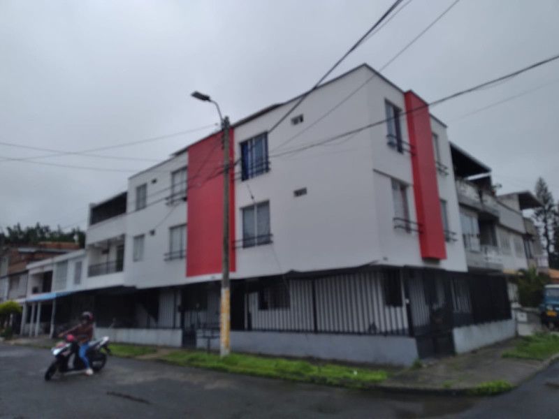 Edificio en venta Valle Del Cauca Palmira Las Americas 600 m2 Habitaciones 2 Baños 1 Garajes 0 Precio $680000000
