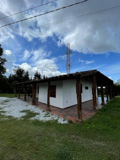 Finca en arriendo Antioquia Rionegro Rionegro 230 m2 Habitaciones 3 Baños 3 Garajes 2 Precio $4500000