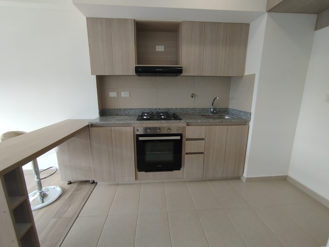 Apartaestudio en arriendo Antioquia Rionegro El Porvenir 41 m2 Habitaciones 1 Baños 2 Garajes 1 Precio $1900000