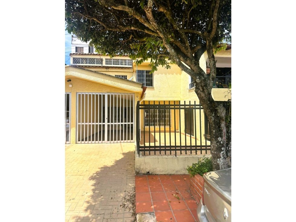 Casa en venta Santander Bucaramanga Provenza 210 m2 Habitaciones 4 Baños 3 Garajes 2 Precio $640000000