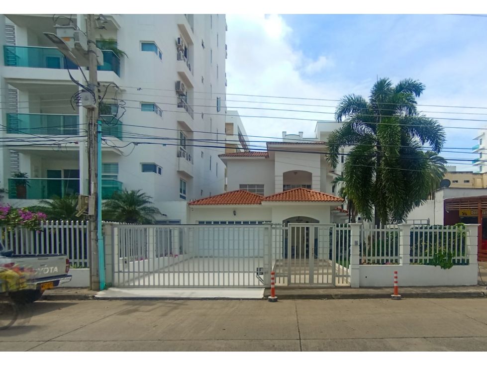 Casa en venta Córdoba Montería El Recreo 450 m2 Habitaciones 3 Baños 2 Garajes 2 Precio $1700000000