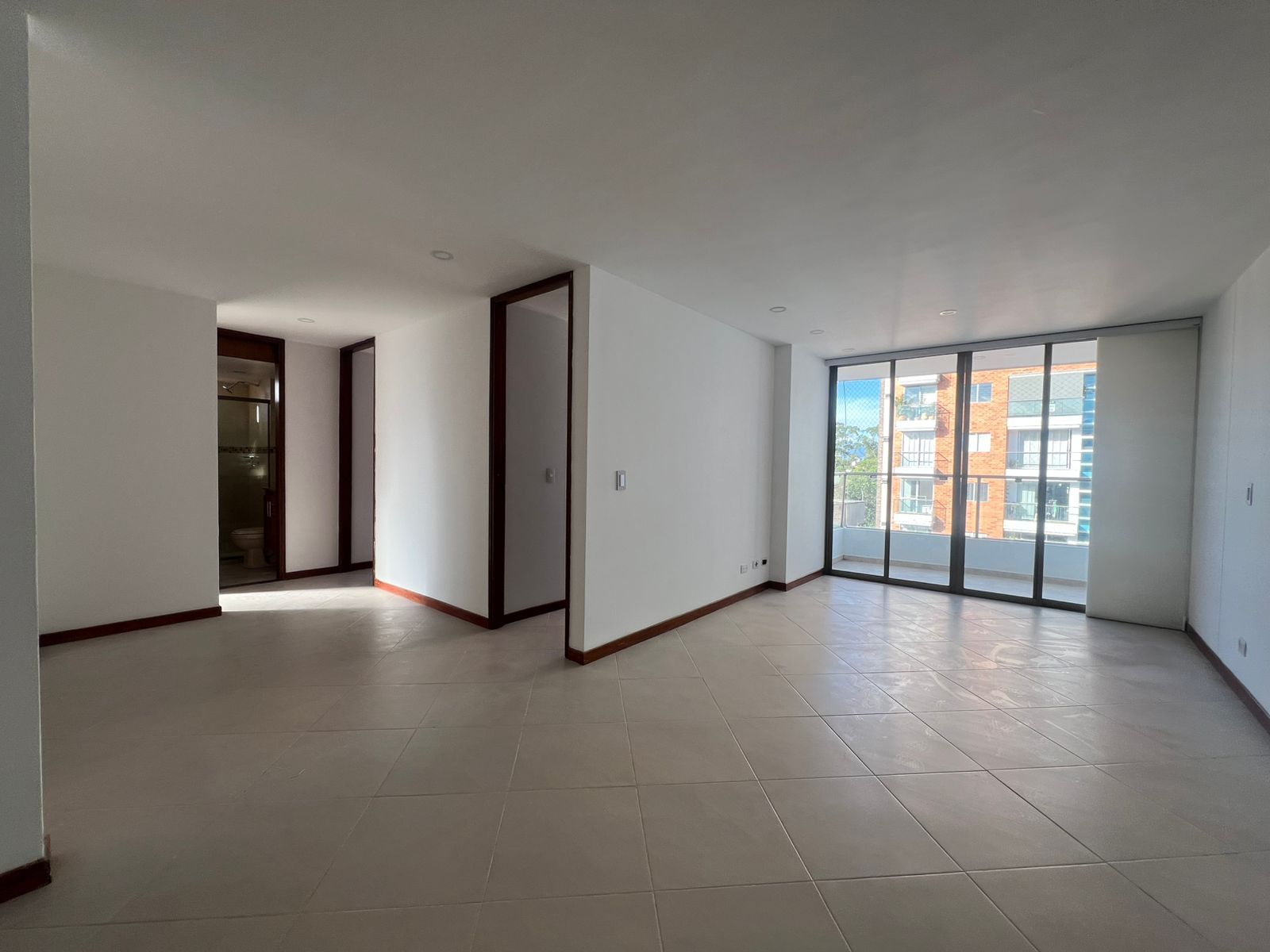 Apartamento en arriendo Antioquia Envigado Alto De Misael 75 m2 Habitaciones 3 Baños 2 Garajes 1 Precio $3750000