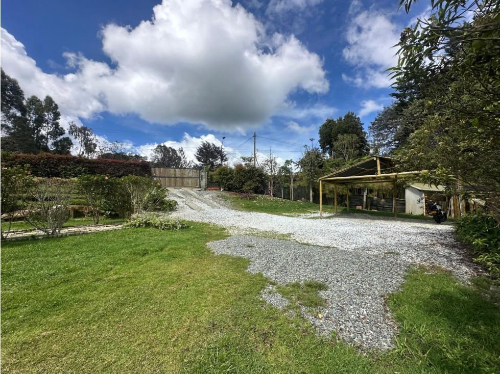 Casa en arriendo Antioquia Envigado Envigado 150 m2 Habitaciones 4 Baños 2 Garajes 2 Precio $3800000