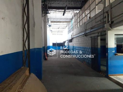 Bodega en arriendo Antioquia Medellín Guayabal 1000 m2 Habitaciones 0 Baños 8 Garajes 4 Precio $30000000