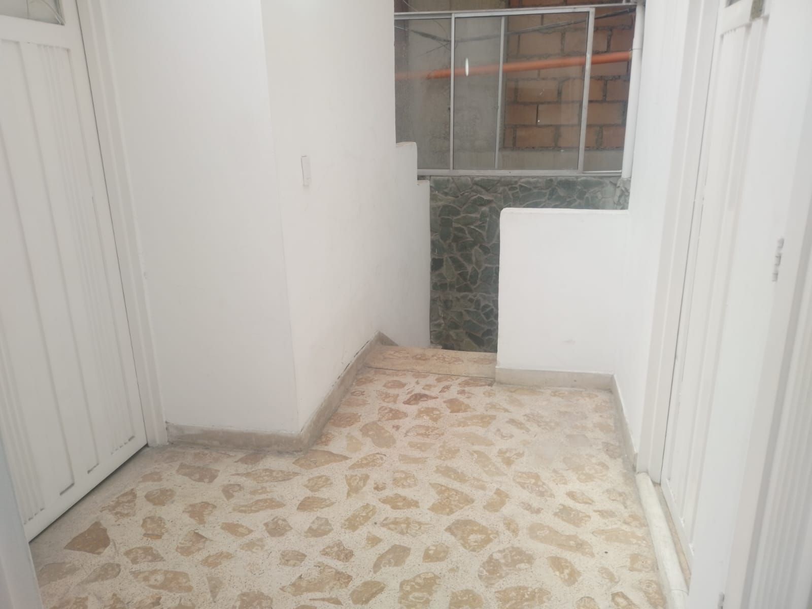 Oficina en arriendo Antioquia Medellín Los Conquistadores 60 m2 Habitaciones 0 Baños 1 Garajes 1 Precio $2300000