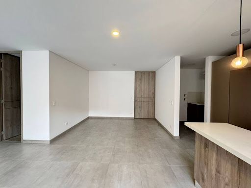 Apartamento en arriendo Antioquia Envigado El Esmeraldal 105 m2 Habitaciones 2 Baños 3 Garajes 2 Precio $5800000