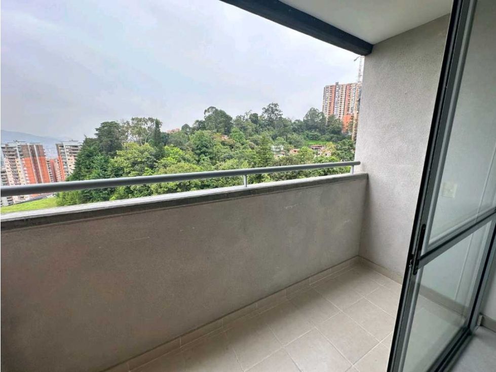 Apartamento en arriendo Antioquia Envigado El Chinguí 63 m2 Habitaciones 2 Baños 2 Garajes 1 Precio $3100000
