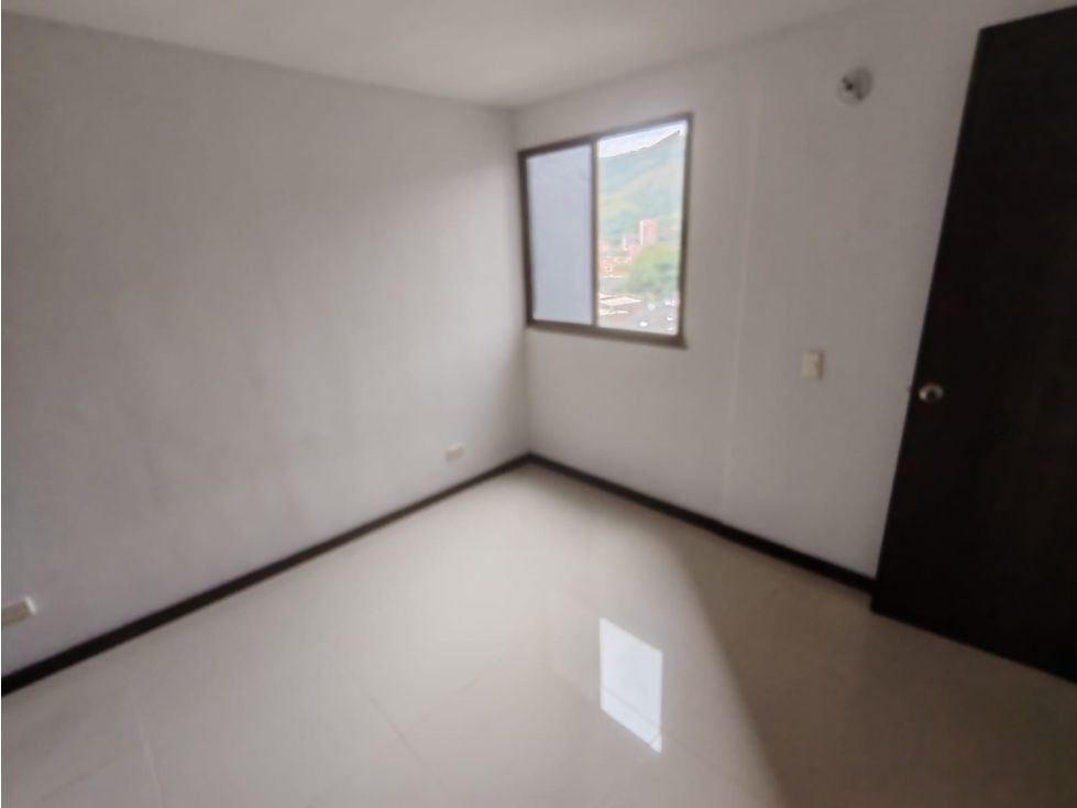 Apartamento en venta Antioquia Bello Andalucía 64 m2 Habitaciones 3 Baños 2 Garajes 1 Precio $340000000