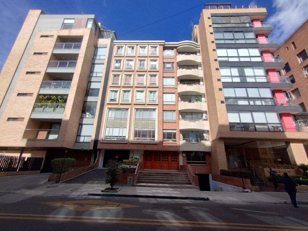 Apartamento en arriendo Cundinamarca Bogotá La Carolina 172 m2 Habitaciones 3 Baños 2 Garajes 2 Precio $7400000