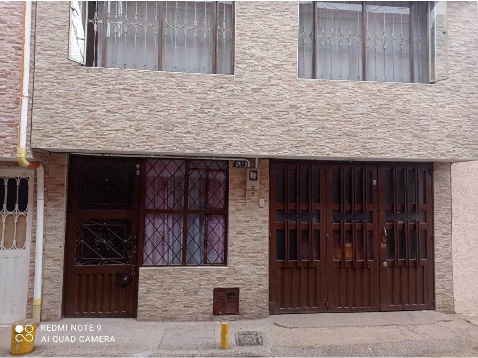 Casa en venta Cundinamarca Bogotá La Gaitana 260 m2 Habitaciones 8 Baños 4 Garajes 1 Precio $465000000