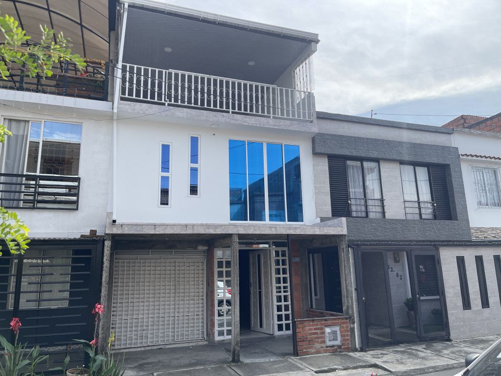 Casa en arriendo Valle Del Cauca Palmira Ub Plaza Campestre 120 m2 Habitaciones 4 Baños 4 Garajes 0 Precio $1000000