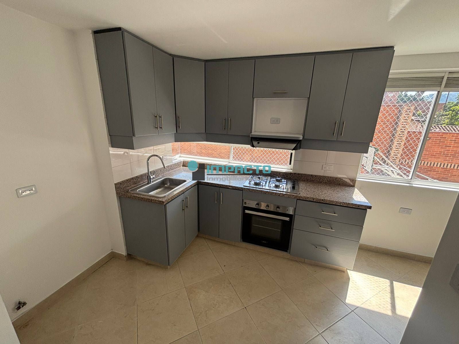 Apartamento en arriendo Antioquia Medellín Urbanizacion Los Laureles 125 m2 Habitaciones 3 Baños 2 Garajes 1 Precio $5500000