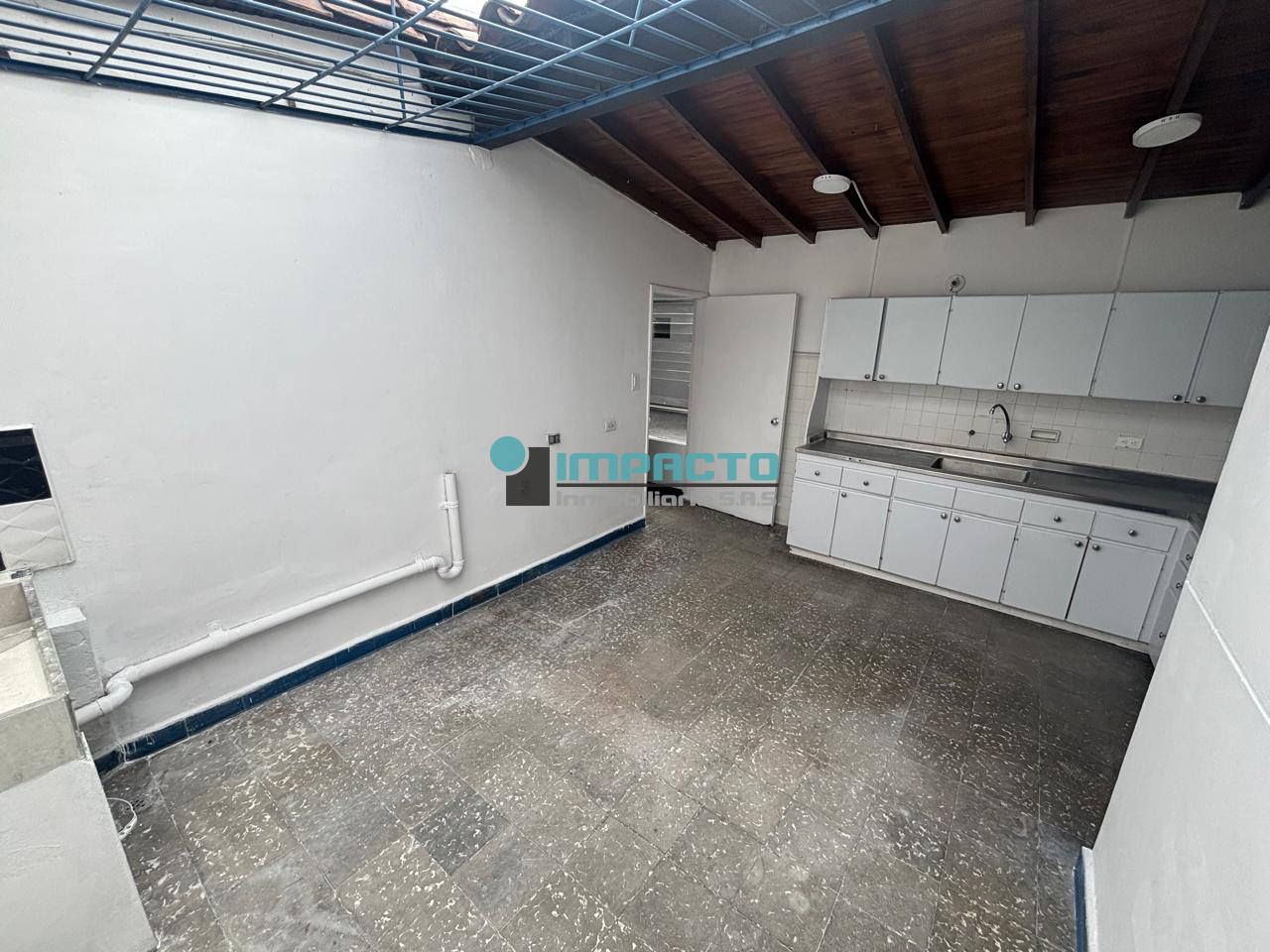 Casa en arriendo Antioquia Medellín Lorena 243 m2 Habitaciones 5 Baños 2 Garajes 0 Precio $5500000