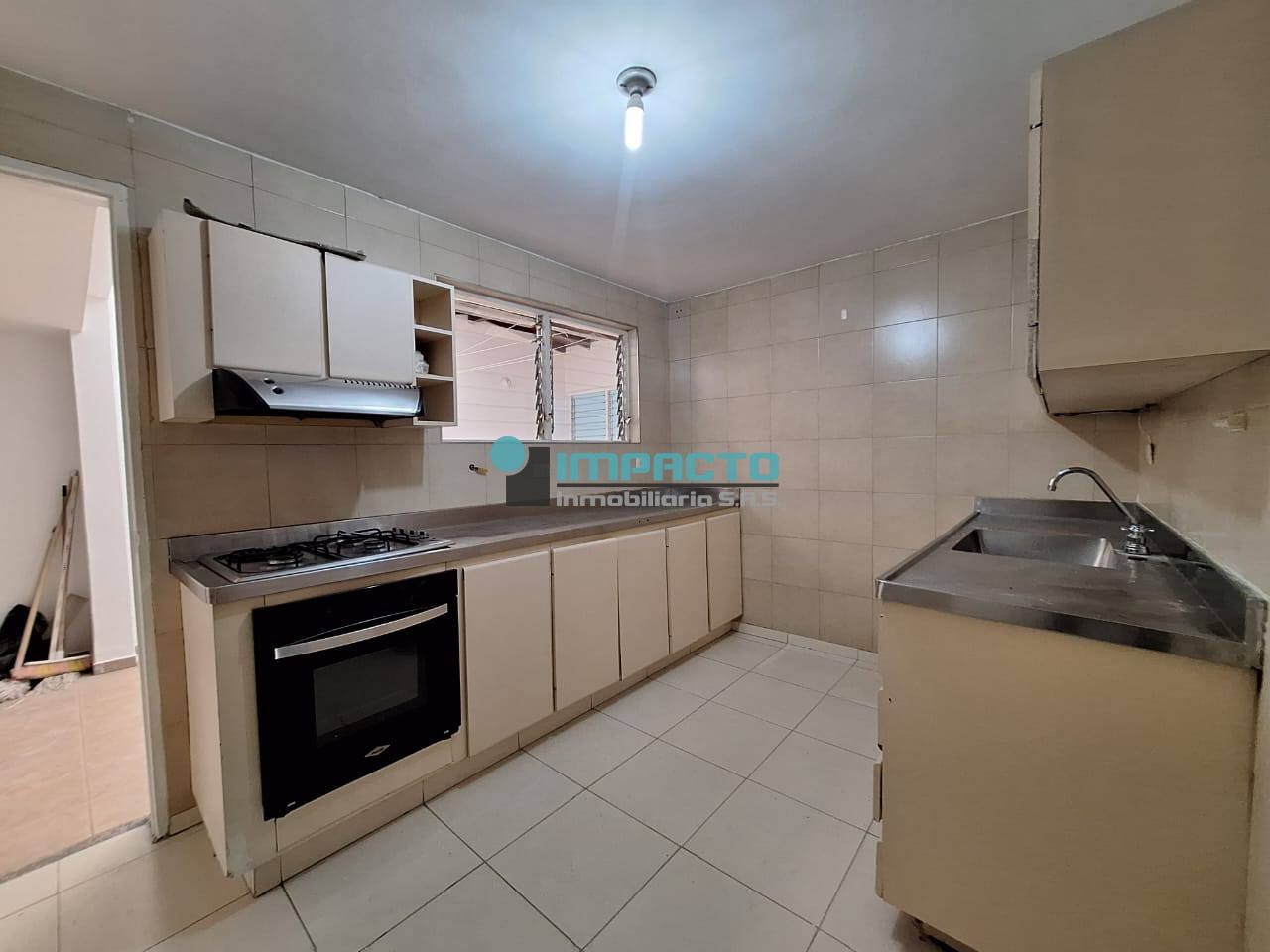 Casa en arriendo Antioquia Medellín Rosales 210 m2 Habitaciones 4 Baños 4 Garajes 1 Precio $7000000