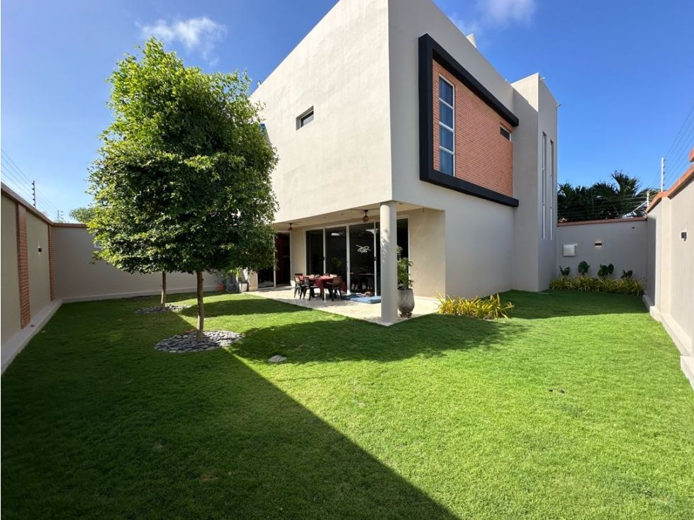 Casa en venta Atlántico Puerto Colombia Villa Campestre 434 m2 Habitaciones 4 Baños 4 Garajes 2 Precio $3200000000