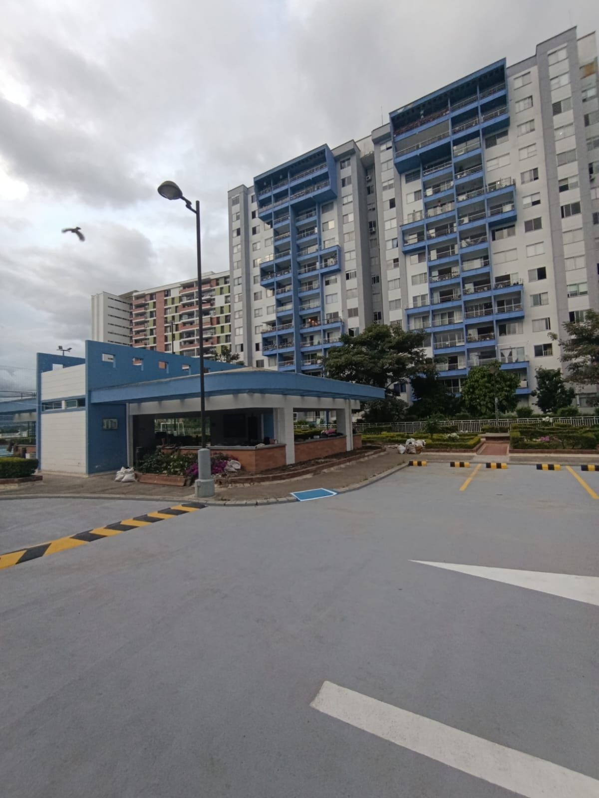 Apartamento en venta Santander Floridablanca Cr Valmonti 68 m2 Habitaciones 2 Baños 2 Garajes 1 Precio $299000000