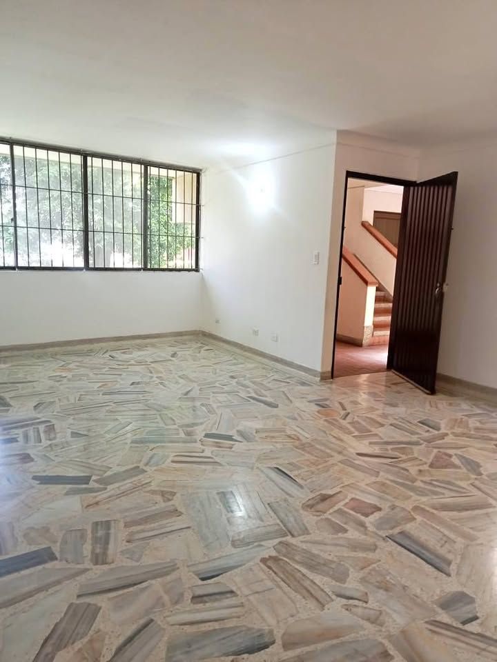 Apartamento en venta Valle Del Cauca Palmira Las Mercedes 114 m2 Habitaciones 3 Baños 3 Garajes 0 Precio $390000000