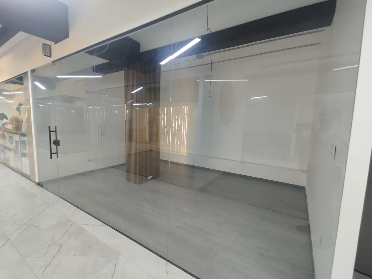 Local en arriendo Antioquia Medellín El Rincon 16 m2 Habitaciones 0 Baños 0 Garajes 0 Precio $2500000