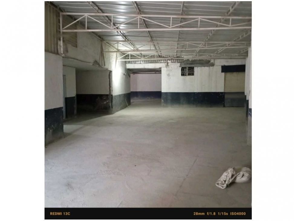 Bodega en arriendo Magdalena Santa Marta Br Bulevard Las Rosas 387 m2 Habitaciones 0 Baños 3 Garajes 5 Precio $5500000