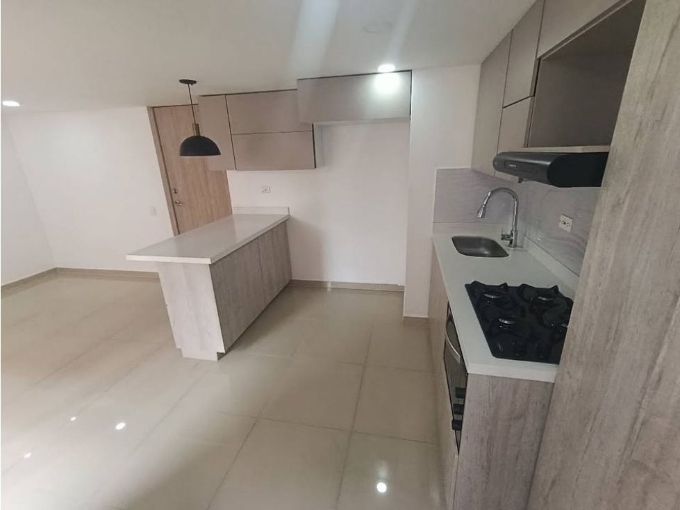 Apartamento en arriendo Antioquia Medellín Los Alcázares 60 m2 Habitaciones 3 Baños 2 Garajes 1 Precio $2400000