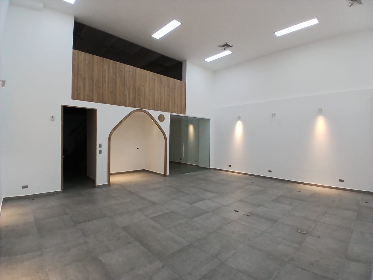 Local en arriendo Antioquia Medellín Colombia 130 m2 Habitaciones 0 Baños 1 Garajes 0 Precio $14900000