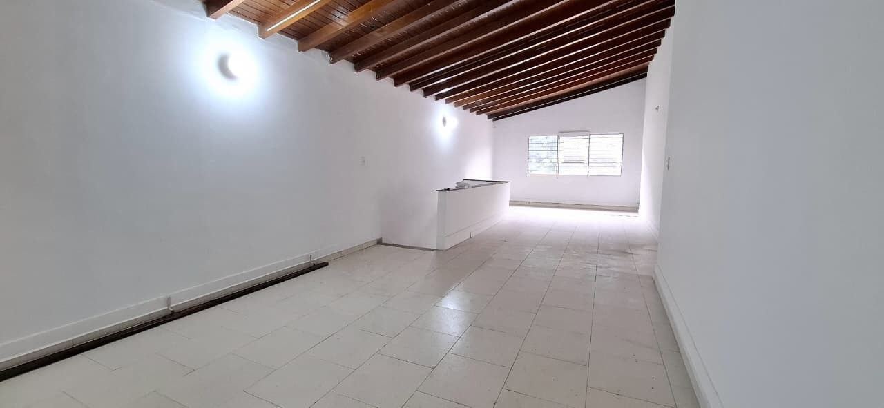 Local en arriendo Antioquia Medellín Los Conquistadores 225 m2 Habitaciones 0 Baños 2 Garajes 0 Precio $5700000
