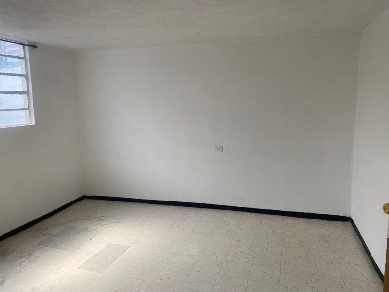 Casa en arriendo Cundinamarca Bogotá Alcalá 140 m2 Habitaciones 10 Baños 5 Garajes 0 Precio $3200000