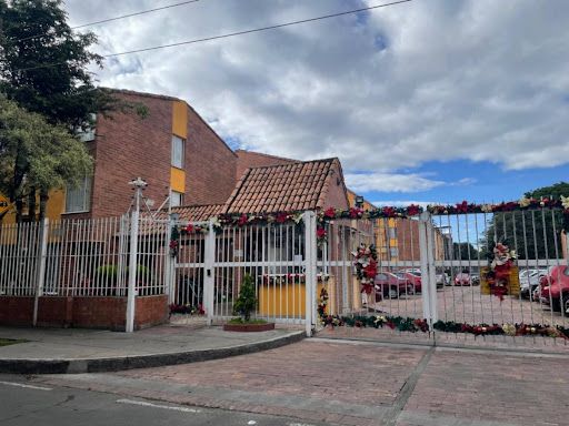 Casa en arriendo Cundinamarca Bogotá Bosques De San Jorge 90 m2 Habitaciones 3 Baños 2 Garajes 1 Precio $2000000