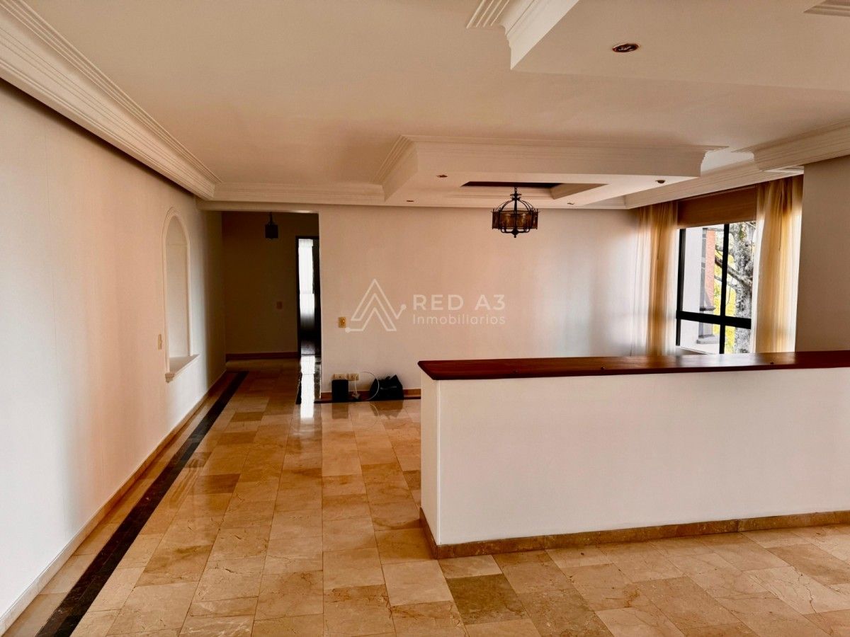 Apartamento en venta Risaralda Pereira La Julita 182 m2 Habitaciones 3 Baños 3 Garajes 2 Precio $5500000