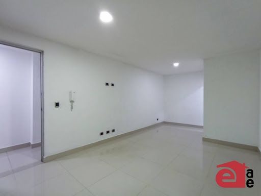 Oficina en arriendo Antioquia Envigado Zona Centro 11 m2 Habitaciones 0 Baños 1 Garajes 0 Precio $1700000