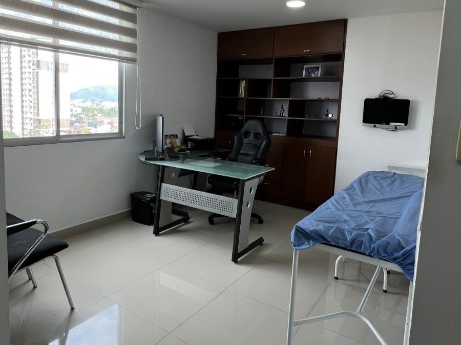 Consultorio en arriendo Risaralda Pereira Pinares De San Martin 21 m2 Habitaciones 0 Baños 1 Garajes 0 Precio $2500000