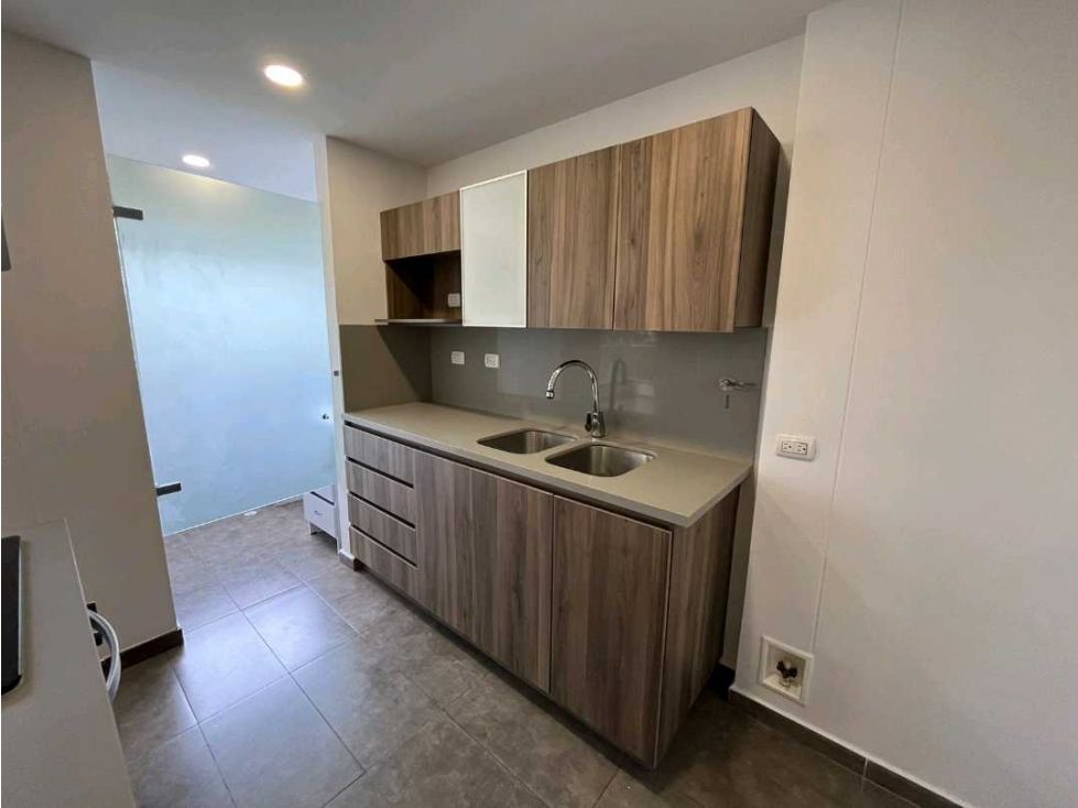 Apartamento en arriendo Antioquia Envigado El Esmeraldal 117 m2 Habitaciones 3 Baños 4 Garajes 2 Precio $5600000