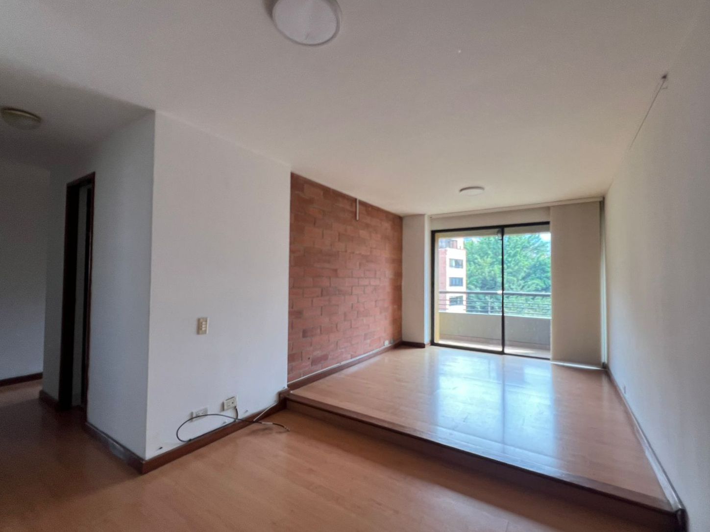 Apartamento en arriendo Antioquia Medellín El Diamante 77 m2 Habitaciones 2 Baños 2 Garajes 1 Precio $3850000