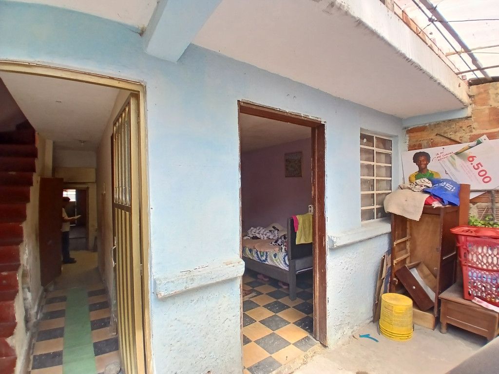 Casa en venta Cundinamarca Bogotá Quiroga 75 m2 Habitaciones 4 Baños 2 Garajes 0 Precio $400000000