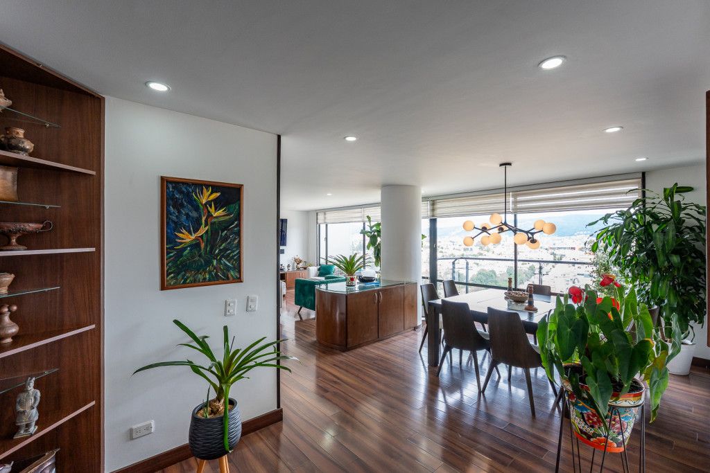 Apartamento en arriendo Cundinamarca Bogotá Club Los Lagartos 185 m2 Habitaciones 4 Baños 4 Garajes 1 Precio $9400000