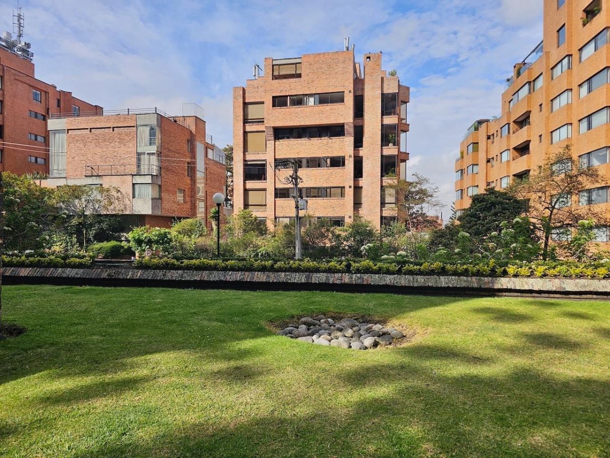 Apartamento en arriendo Cundinamarca Bogotá Los Rosales 44 m2 Habitaciones 1 Baños 1 Garajes 1 Precio $4000000