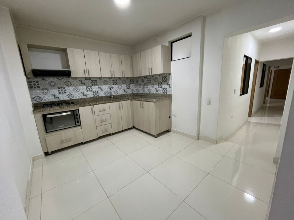 Apartamento en arriendo Antioquia Envigado Bucarest 65 m2 Habitaciones 3 Baños 2 Garajes 0 Precio $2200000