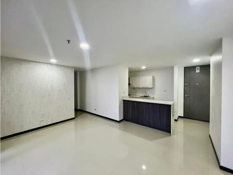 Apartamento en arriendo Antioquia Medellín Cuarta Brigada 73 m2 Habitaciones 3 Baños 2 Garajes 1 Precio $2000000