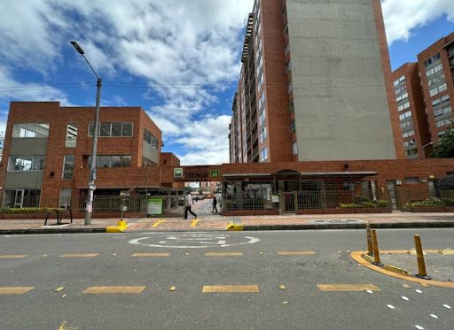 Apartamento en arriendo Cundinamarca Bogotá El Pino 70 m2 Habitaciones 3 Baños 2 Garajes 1 Precio $2000000