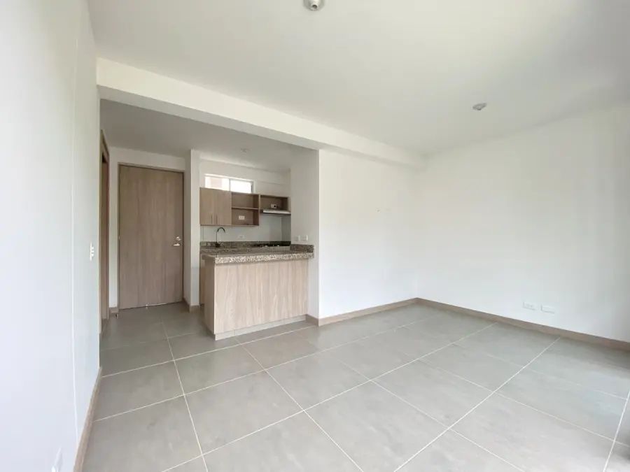 Apartamento en arriendo Antioquia Medellín Santa Rosa De Lima 72 m2 Habitaciones 3 Baños 2 Garajes 1 Precio $2000000