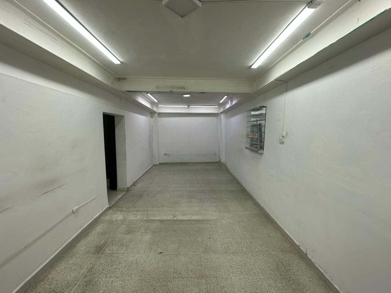 Local en arriendo Antioquia Medellín Berlin 38 m2 Habitaciones 0 Baños 1 Garajes 0 Precio $1400000